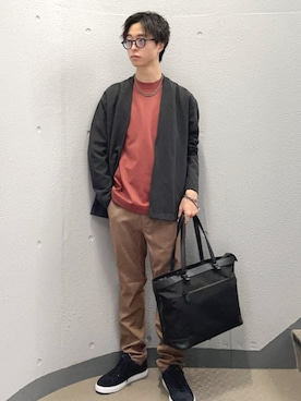 「SHIPS（シップス）のアイテム（トートバッグ）」を使った、東松さん（メンズ・168cm）の秋コーディネート