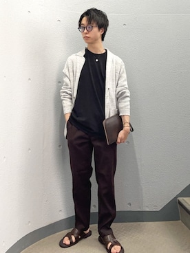 「アイテム（クラッチバッグ）」を使った、東松さん（メンズ・168cm）の秋コーディネート