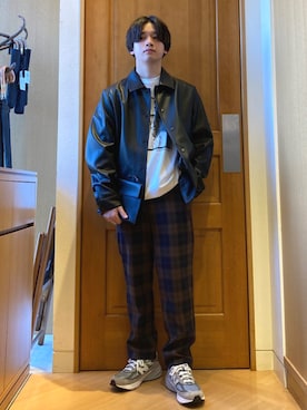 「SHIPS（シップス）のアイテム（スニーカー）」を使った、永松さん（メンズ・166cm）の秋コーディネート