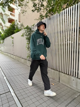 「FILA（フィラ）のアイテム（トップス）」を使った、NAOKIさん（メンズ・175cm）の秋コーディネート