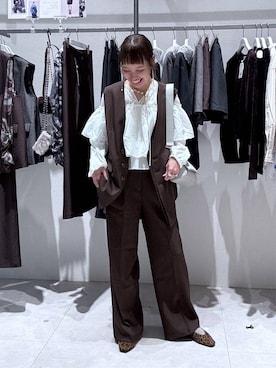 「LEPSIM（レプシィム）の《un STANDARD by LEPSIM》ワイドタックパンツ　1044791（その他パンツ、ブラウン系）」を使った、queroduasayuuさん（レディース）の秋コーディネート