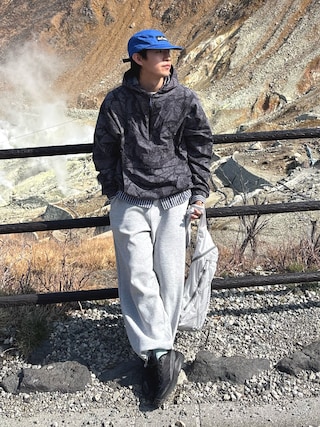 「Franklin Climbing(フランクリンクライミング)の【Franklin Climbing】撥水/ユニセックス/シティアクティブツリーカモアノラック(ナイロンジャケット)」を使った、ゆいととさん(メンズ・170cm)の春コーディネート
