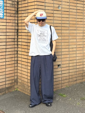 「CIAOPANIC TYPY（チャオパニックティピー）の【UNISEX】【プラスサイズあり】スクエア総刺繍ロゴTシャツ（Tシャツ/カットソー、グレー系）」を使った、ゆいととさん（メンズ・170cm）の春コーディネート