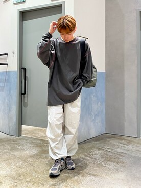「NEW BALANCE（ニューバランス）の2002R（スニーカー、グレー系）」を使った、ゆいととさん（メンズ・170cm）の秋コーディネート