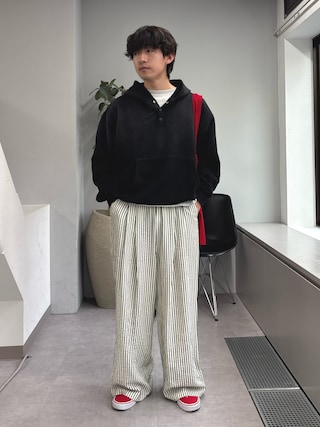 「CIAOPANIC TYPY（チャオパニックティピー）の【UNISEX】スプレー加工ヘンリースナップフーディー（パーカー）」を使った、ゆいととさん（メンズ・170cm）の春コーディネート