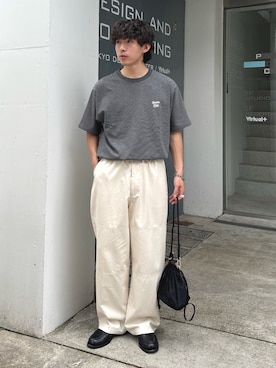 「CIAOPANIC TYPY（チャオパニックティピー）の【UNISEX】ピンボーダーワンポイント刺繍ロゴTシャツ（Tシャツ/カットソー、グレー系）」を使った、ゆいととさん（メンズ・170cm）の春コーディネート