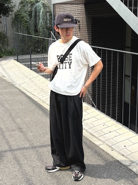 「CIAOPANIC TYPY（チャオパニックティピー）の【UNISEX】ピグメント加工スラブカレッジロゴTEE（Tシャツ/カットソー、ホワイト系）」を使った、ゆいととさん（メンズ・170cm）の夏コーディネート