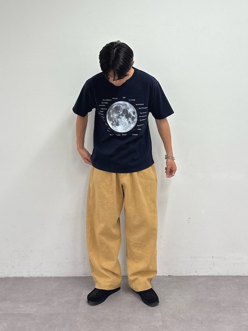【WEB限定】【新色追加】ムーンクレーター＆アースロゴプリントTee