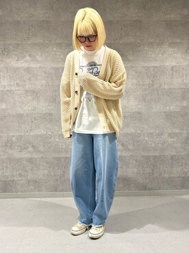 「fredy emue（フレディエミュ）のカーブデニムパンツ（デニムパンツ）」を使った、さとちゃんさん（レディース・167cm）の春コーディネート