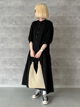 「ワンピース×スニーカー」｜「アイテム（シャツワンピース）」を使った、さとちゃんさん（レディース・167cm）の春コーディネート