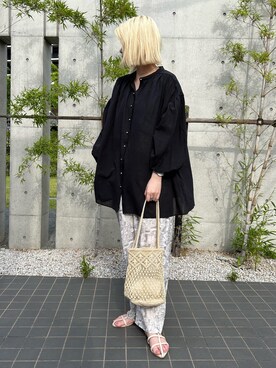 「fredy emue（フレディエミュ）の【fredyemueフレディエミュ】ドロストボリュームシャツブラウス（シャツ/ブラウス）」を使った、さとちゃんさん（レディース・167cm）の春コーディネート