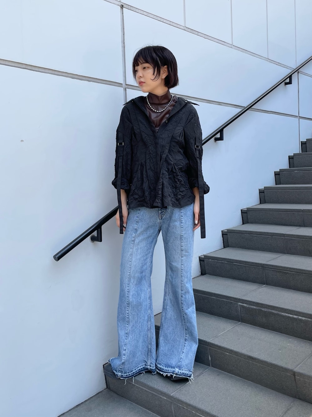 「お出かけコーデ、カジュアルコーデ、休日コーデ、デニムパンツ、シアートップス、夏コーデ」｜「UNITED TOKYOのシアーレイヤー５分袖ブラウス（Tシャツ/カットソー、ブラウン系）」を使った、ai2o3さん（レディース・163cm）の夏コーディネートの1枚目の写真