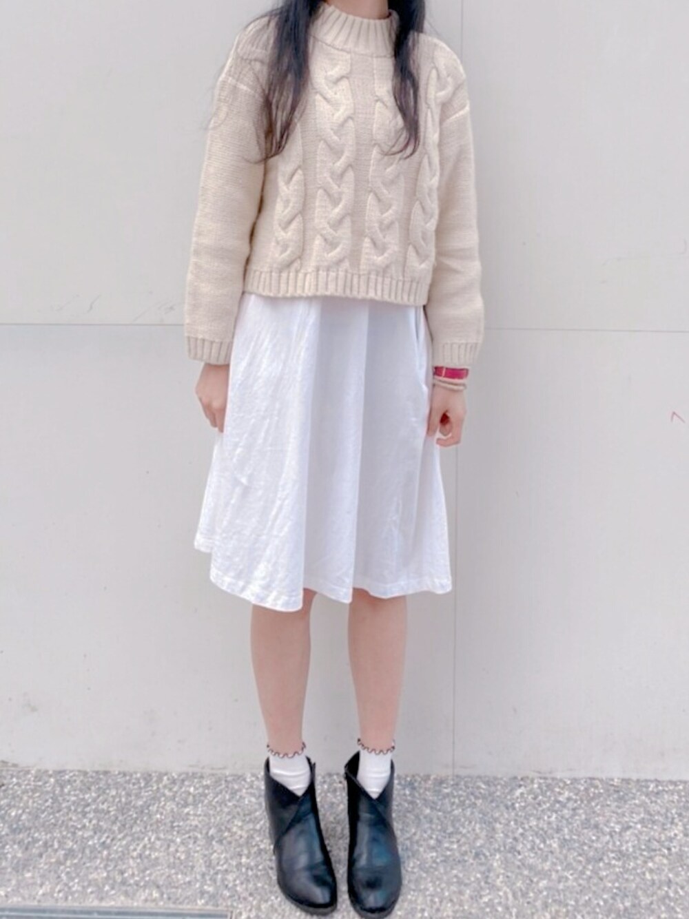 「GUのアイテム（ニット/セーター、ホワイト系）」を使った、ハルさん（レディース・168cm）の夏コーディネートの1枚目の写真