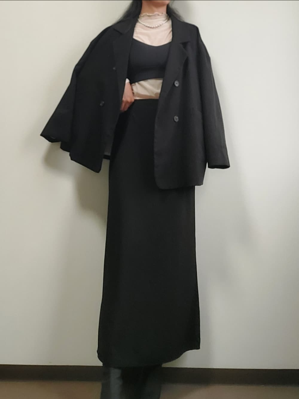 「Ungridのアイテム（スカート、ブラック系）」を使った、ハルさん（レディース・168cm）の夏コーディネートの1枚目の写真