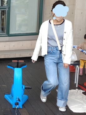 「ZARA（ザラ）のアイテム（デニムパンツ、ブルー系）」を使った、ゆきんこさん（レディース・160cm）の春コーディネート
