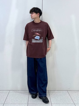 「LOWRYS FARM（ローリーズファーム）のカコウバンドＴＳＳ　114360（Tシャツ/カットソー、レッド系）」を使った、Hibikiさん（メンズ・170cm）の夏コーディネート