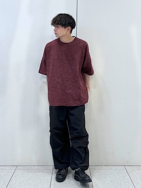 「LOWRYS FARM（ローリーズファーム）のカコウドルマンＳＳ133079（Tシャツ/カットソー、レッド系）」を使った、Hibikiさん（メンズ・170cm）の夏コーディネート