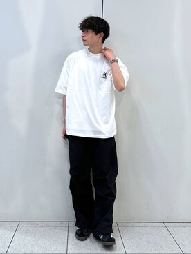 「LOWRYS FARM（ローリーズファーム）のワンポイントシシュウＳＳ　108288（Tシャツ/カットソー、ホワイト系）」を使った、Hibikiさん（メンズ・170cm）の夏コーディネート