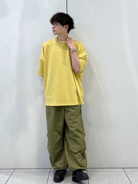「LOWRYS FARM（ローリーズファーム）のＴＲＰＵドルマンＳＳ　106637（Tシャツ/カットソー、イエロー系）」を使った、Hibikiさん（メンズ・170cm）の春コーディネート