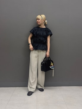 「SENSE OF PLACE by URBAN RESEARCH(センスオブプレイスバイアーバンリサーチ)のロールアップシャーリングブラウス(シャツ/ブラウス、グレー系)」を使った、nanaさん(レディース・153cm)の春コーディネート