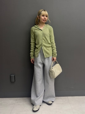 「SENSE OF PLACE by URBAN RESEARCH(センスオブプレイスバイアーバンリサーチ)のマルチリブニットフーディー(ニット/セーター、ベージュ系)」を使った、nanaさん(レディース・153cm)の春コーディネート