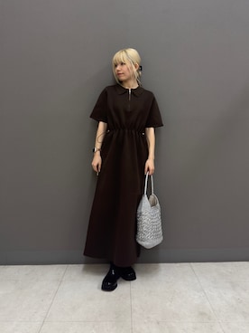 「SENSE OF PLACE by URBAN RESEARCH(センスオブプレイスバイアーバンリサーチ)の『洗濯可』フォルムニットワンピース(ワンピース、ブラウン系)」を使った、nanaさん(レディース・153cm)の春コーディネート