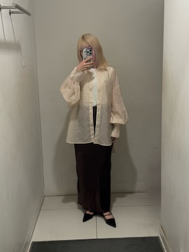 「SENSE OF PLACE by URBAN RESEARCH(センスオブプレイスバイアーバンリサーチ)のサテンアイラインスカート(スカート、ブラウン系)」を使った、nanaさん(レディース・153cm)の春コーディネート