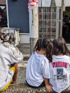 「ZARA KIDSのアイテム（Tシャツ/カットソー、ホワイト系）」を使った、まちゃんさん（キッズ・120cm）の秋コーディネート