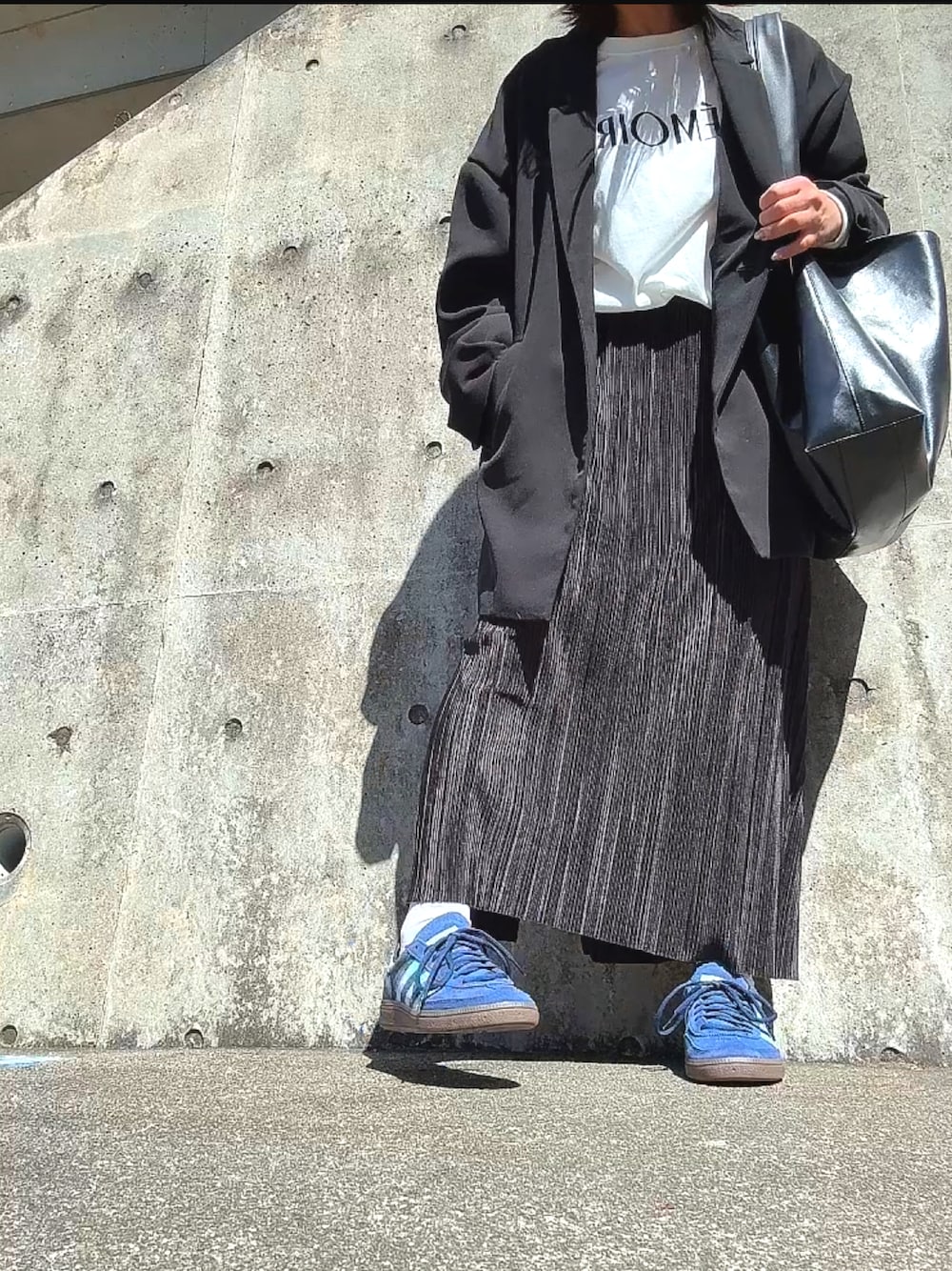 「KBFのアイテム（テーラードジャケット、ブラック系）」を使った、oyco‪ ·͜·♡‬さん（レディース・157cm）の春コーディネートの1枚目の写真