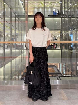 「OUTDOOR PRODUCTS（アウトドアプロダクツ）のアイテム（ショルダーバッグ）」を使った、PUBLUXさん（レディース・154cm）の夏コーディネート