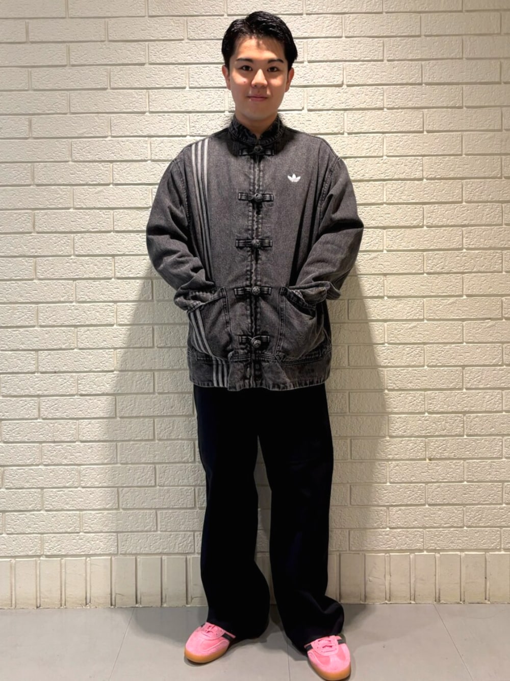 ケン(アディダス オリジナルスショップ 横浜ビブレ)｜adidasのデニム