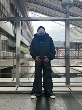 「WHITELAND（ホワイトランド）のアイテム（パーカー）」を使った、ヒナヒナさん（メンズ・177cm）の秋コーディネート