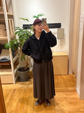 「アイテム（パーカー）」を使った、Natsumi    さん（レディース・171cm）の秋コーディネート