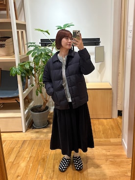 「アイテム（サンダル）」を使った、Natsumi    さん（レディース・171cm）の秋コーディネート