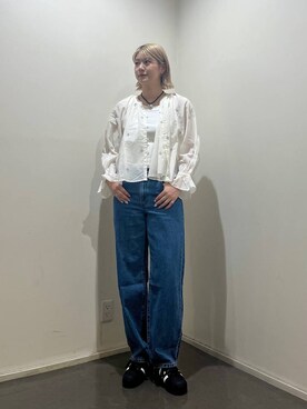 「URBAN RESEARCH DOORS（アーバンリサーチドアーズ）のラメ刺繍ブラウス（シャツ/ブラウス）」を使った、Natsumi    さん（レディース・171cm）の夏コーディネート