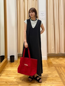「URBAN RESEARCH DOORS（アーバンリサーチドアーズ）の『別注』AFLOAH×DOORS　フリル刺繍ノースリーブブラウス（シャツ/ブラウス、ホワイト系）」を使った、Natsumi    さん（レディース・171cm）の夏コーディネート