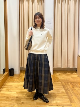 「URBAN RESEARCH DOORS(アーバンリサーチドアーズ)のアイテム(スカート)」を使った、Natsumi さん(レディース・171cm)の秋コーディネート