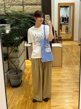 「URBAN RESEARCH DOORS（アーバンリサーチドアーズ）の別注/Disney/プリントTシャツ（Tシャツ/カットソー、ホワイト系）」を使った、Natsumi    さん（レディース・171cm）の夏コーディネート