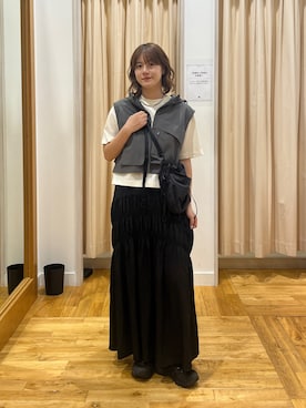 「EKAL（エカル）の『UR TECH』ナイロンタッサー ベスト（ベスト、グレー系）」を使った、Natsumi    さん（レディース・171cm）の夏コーディネート