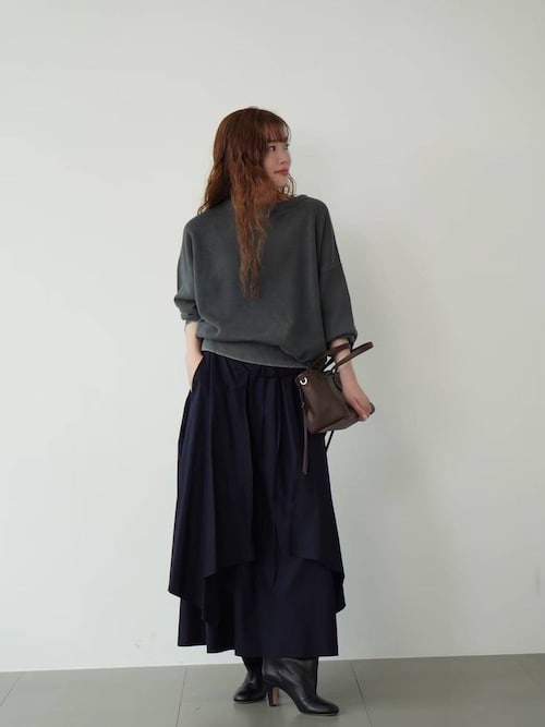 カレンソロジー タグ付未使用✨サテンティアードスカート ブラック カレンソロジー タグ付未使用✨サテンティアードスカート