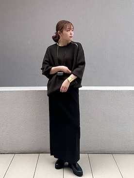 「アイテム（バングル/リストバンド）」を使った、sakataさん（レディース・160cm・20代）の秋コーディネート