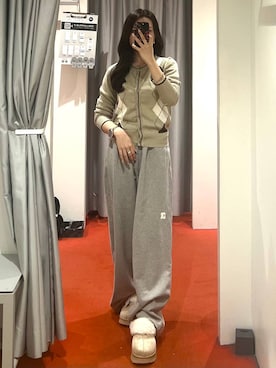 「アイテム（スリッポン）」を使った、モモさん（レディース・158cm・20代）の秋コーディネート