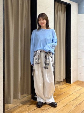 「LOWRYS FARM（ローリーズファーム）の【接触冷感・UVカット】カットイージードロストパンツ 1044353（スウェットパンツ、グレー系）」を使った、fuku5662さん（レディース・160cm）の秋コーディネート