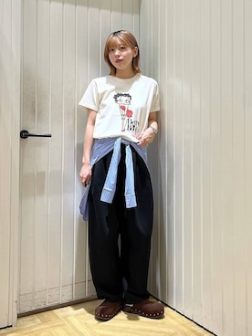 「LOWRYS FARM（ローリーズファーム）のカットイージーコクーンパンツ　292362（スウェットパンツ、ブラック系）」を使った、fuku5662さん（レディース・160cm）の春コーディネート