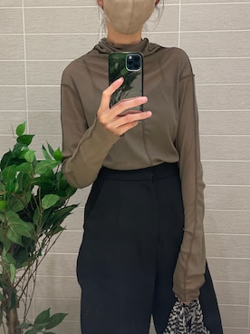 「ENOF（イナフ）のアイテム（パンツ）」を使った、u  r  iさん（レディース・171cm）の秋コーディネート