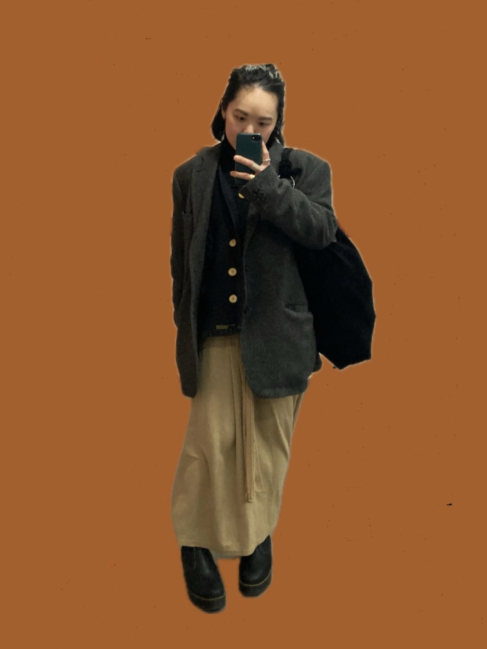 「春ファッション、春服、ootd」｜「Dr. Martensのアイテム（ブーツ、ブラック系）」を使った、bluegeekさん（レディース・158cm）の春コーディネートの1枚目の写真
