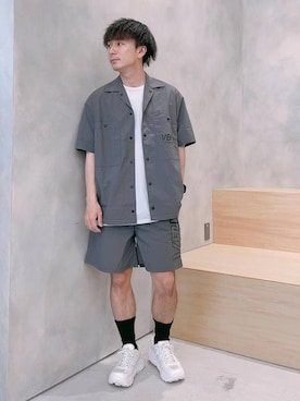 「NUMERALS（ヌメラルズ）のアイテム（シャツ/ブラウス）」を使った、ニコまるさん（メンズ・168cm）の春コーディネート