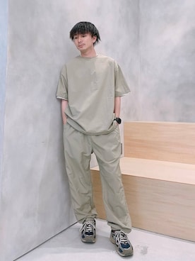 「NUMERALS（ヌメラルズ）のアイテム（トップス）」を使った、ニコまるさん（メンズ・168cm）の春コーディネート