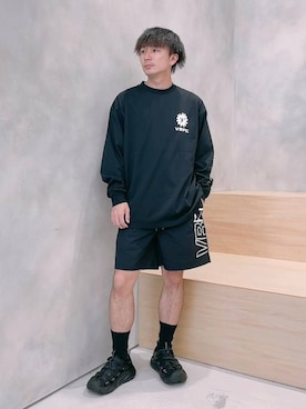 「NUMERALS（ヌメラルズ）のアイテム（Tシャツ/カットソー）」を使った、ニコまるさん（メンズ・168cm）の春コーディネート