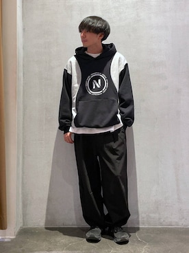 「NUMERALS（ヌメラルズ）のアイテム（パーカー）」を使った、ニコまるさん（メンズ・168cm）の冬コーディネート